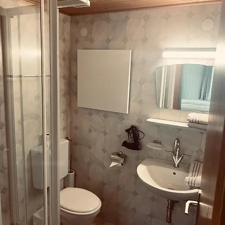 Отель Goldener Adler Riefensberg
